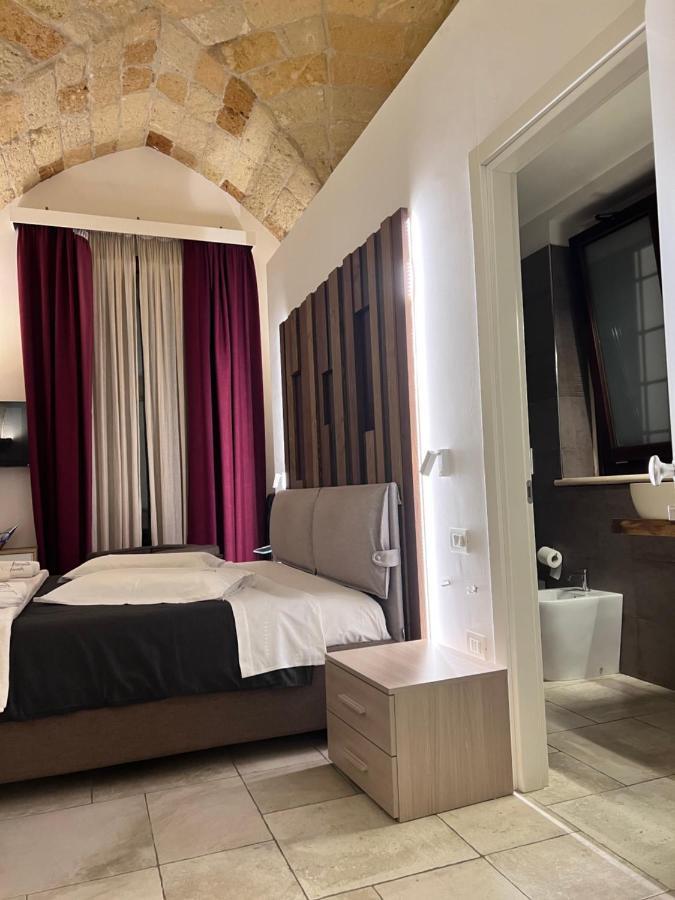Signuria Dimora Esclusiva Bed & Breakfast Lecce Exterior photo